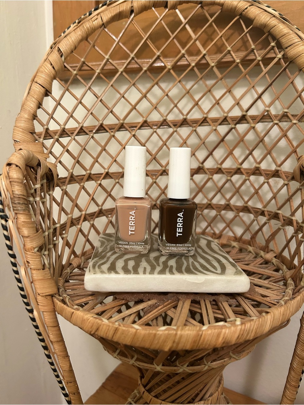 TERRA Nude & dark brown Vegan Nail Polish Duo